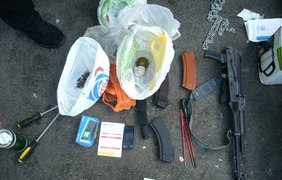В Киеве задержали мужчину, который вез в авто боеприпасы (фото: kyiv.npu.gov.ua)