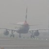 В Лондоне отменили почти 200 авиарейсов из-за густейшего тумана (фото) 