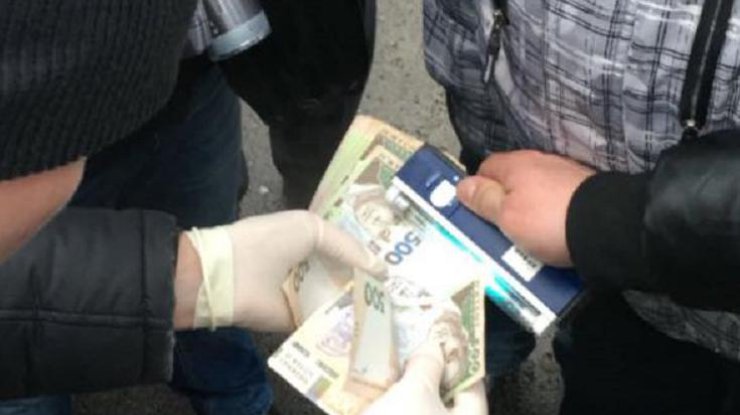 В Луцке офицера контрразведки задержали на взятке (фото: Facebook)