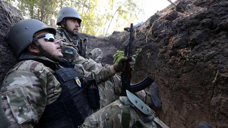 Порошенко рассказал о потерях украинской армии за декабрь 