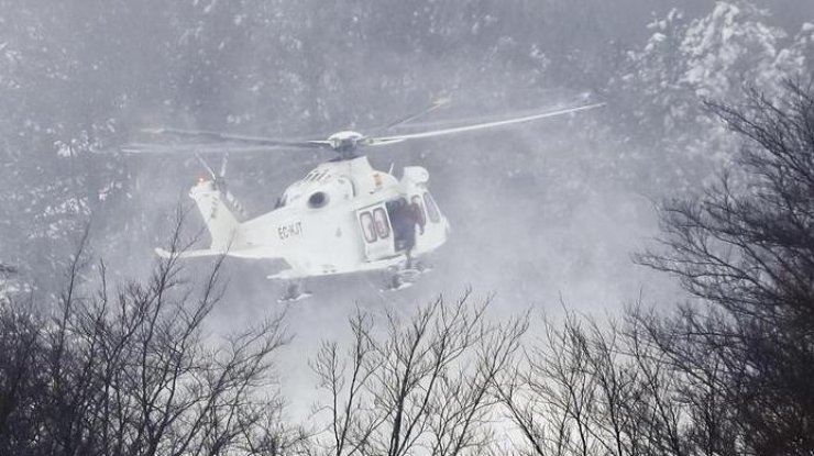 В Италии во время спасательной операции упал вертолет
