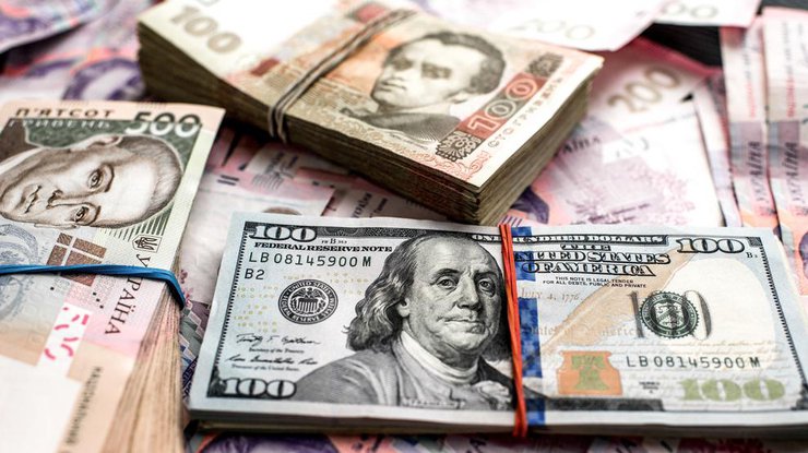 Курс доллара в Украине снова снизился 