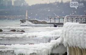  Фотограф показал впечатляющие снимки замерзшего моря