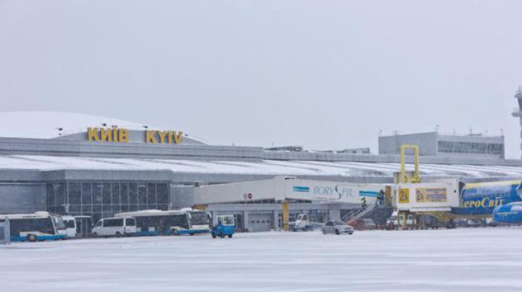 В аэропортах Киева задержали военных из России (фото: 112.ua)