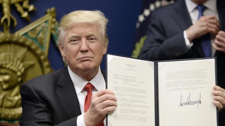 Тысячи ученых подписали петицию против антииммигрантского указа Трампа