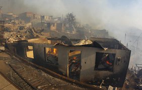 На севере Чили разгорелись масштабные пожары