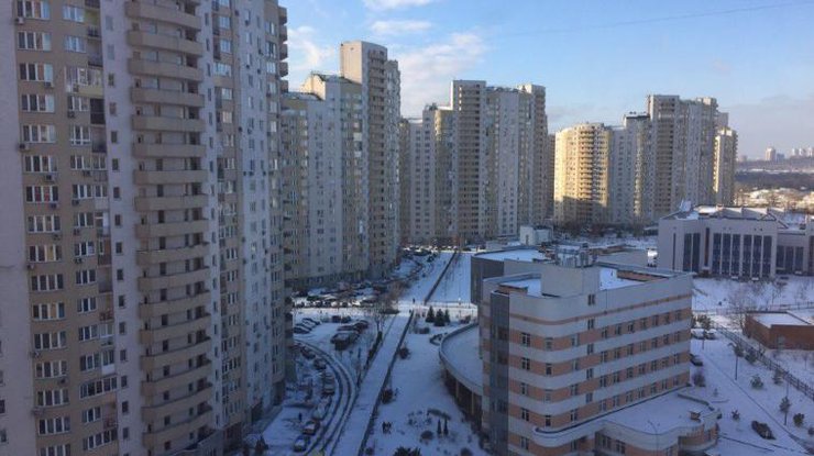 Киев засыпало снегом / Фото: podrobnosti.ua 