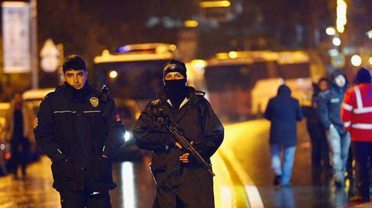 В аэропорту Стамбула задержали подозреваемых в теракте