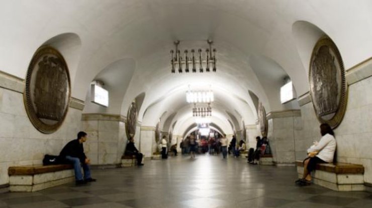 В Киевском метрополитене назвали реальную стоимость проезда (фото: rian.com.ua)