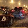 Снегопад под Одессой: в пробках застряли более 100 авто (фото) 