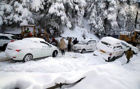 Индию заметает снегом 