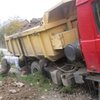 Жуткая авария на Закарпатье: байкер на скорости влетел в грузовик 