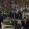 Митинг в Киеве: активисты заблокировали выходы из Рады (фото) 