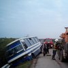 ДТП под Ривне: автобус с десятками пассажиров слетел в кювет 