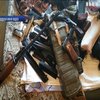 Житель Києва зберігав вдома арсенал зброї (відео)