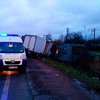 Смертельное ДТП: под Житомиром грузовик "влетел" в маршрутку (фото)
