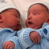 Больше 7 кг: британка родила близнецов-богатырей (фото) 