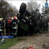 Смертельное ДТП: в Запорожье перевернулся армейский грузовик (видео)
