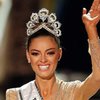 "Мисс Вселенная-2017": что известно о победительнице (фото, видео)