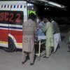 В Пакистане пассажирский автобус упал с моста, погибли более 20 человек