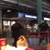 В аэропорту Амстердама застрелили человека с ножом