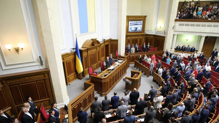 За проект постановления в среду проголосовали лишь 65 народных депутатов