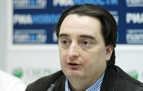 На Майдане в Киеве напали на главного редактора "Страны" Игоря Гужву