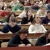 Правительство Венгрии выделило стипендии для украинских студентов