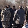 Обмен пленными на Донбассе: из СИЗО выводят заключенных (видео )