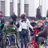 Люди с инвалидностью проехали по центральным улицам Киева 