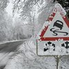 Снежный армагеддон во Львовской области: движение транспорта ограничено