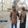 Поліцейський експеримент у Львові: як перехожі реагують на вуличне насильство  