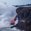 На Гавайях вулкан кипятит океанский прибой (фото, видео)