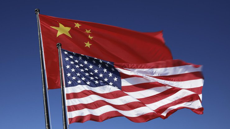 КНР призывает США соблюдать политику "одного Китая"