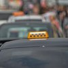 В Одессе вооруженный пассажир отобрал у таксиста авто 