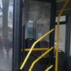 В киевском троллейбусе на ходу лопнуло стекло (фото)  