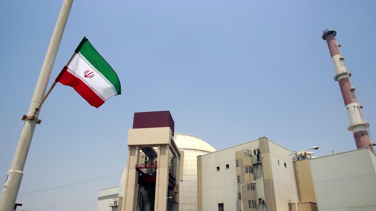 Иран введет ответные санкции против США