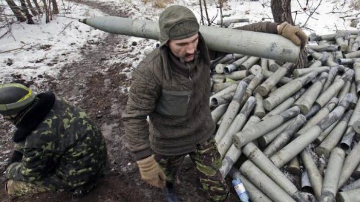 Бои в Авдеевке: украинские позиции обстреливают каждые двадцать минут