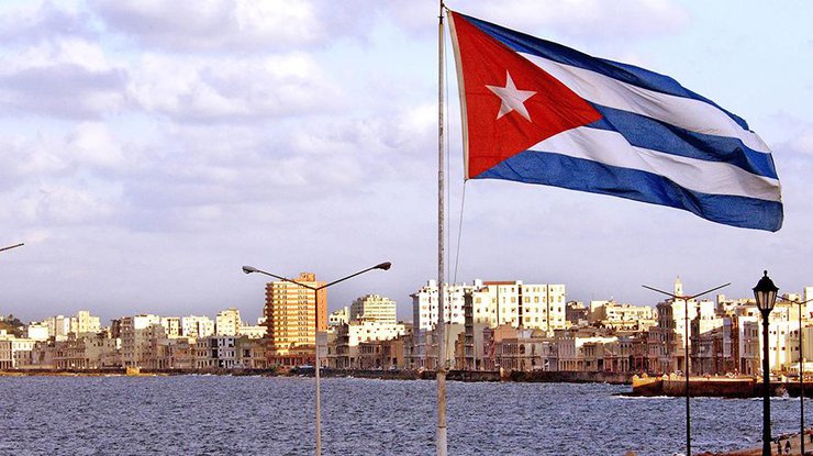 США пересмотрит политику относительно Кубы