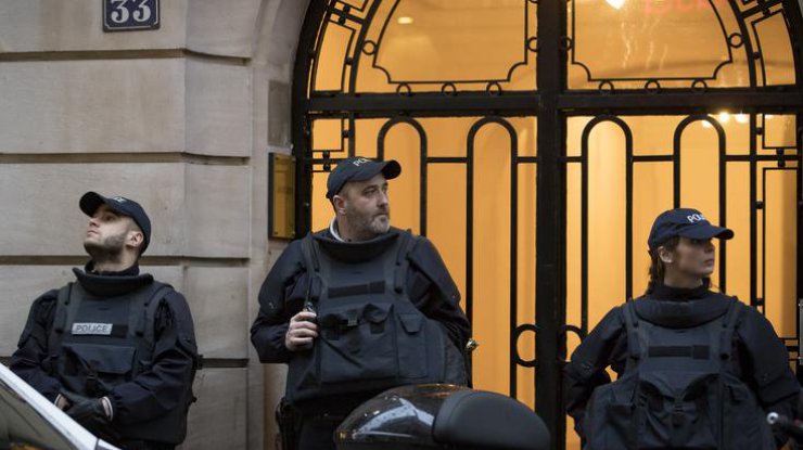 Нападение возле Лувра: подозреваемый отказался давать показания 