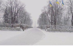 Киев засыпало снегом (фото)