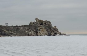 Акватория Азовского моря почти полностью покрылась льдом толщиной до 20 см, поселок Курортное, Керчь, 3 февраля 2017 года