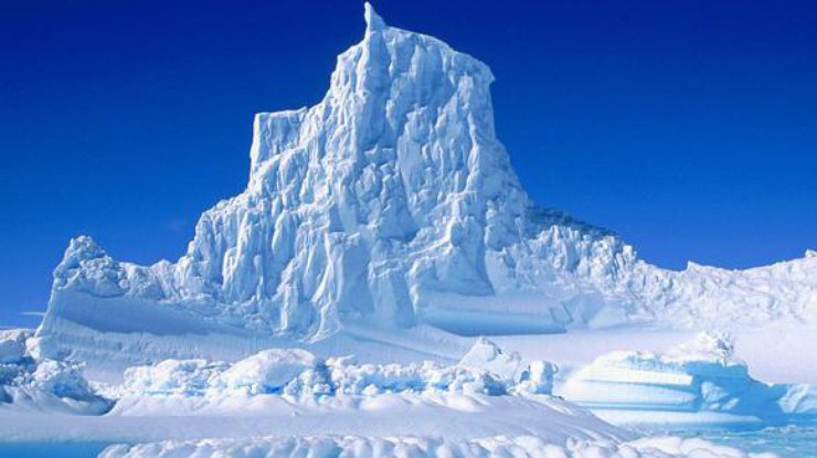 От льдов Антарктиды отколется огромный айсберг 