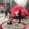 Китаец подарил невесте огромный метеорит