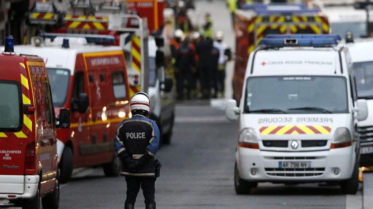 В одной из школ Франции в результате стрельбы несколько человек получили ранения