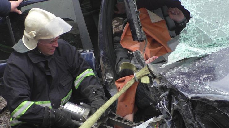 В Черновицкой области на трассе произошло ДТП