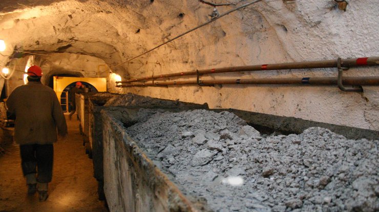 Во Львовской области произошел обвал на шахте