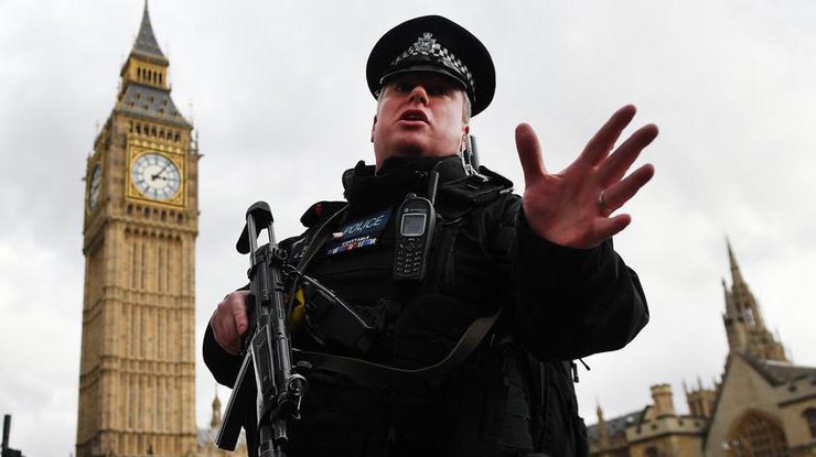 Теракт в Лондоне: задержаны восемь подозреваемых