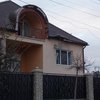На Закарпатье из гранатомета обстреляли жилой дом (фото) 