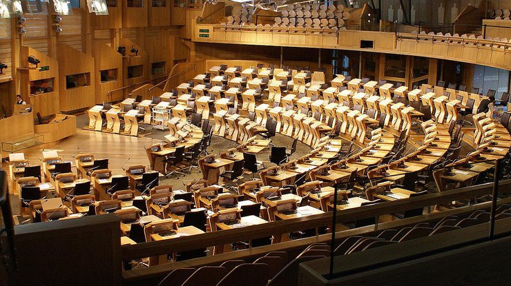 Парламент Шотландии проголосовал за проведение референдума о независимости